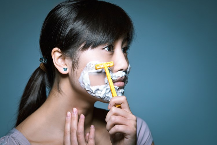 Tẩy lông mặt có giúp thoa kem làm trắng da